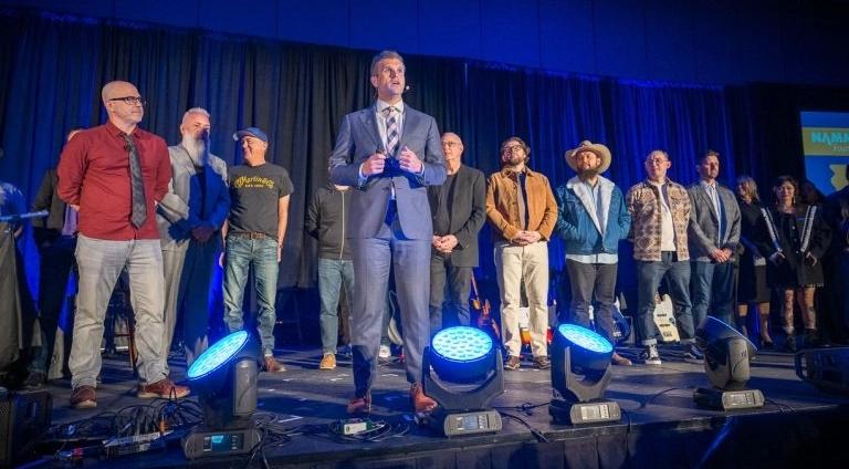 meizhan1-imageonline.co-3965457